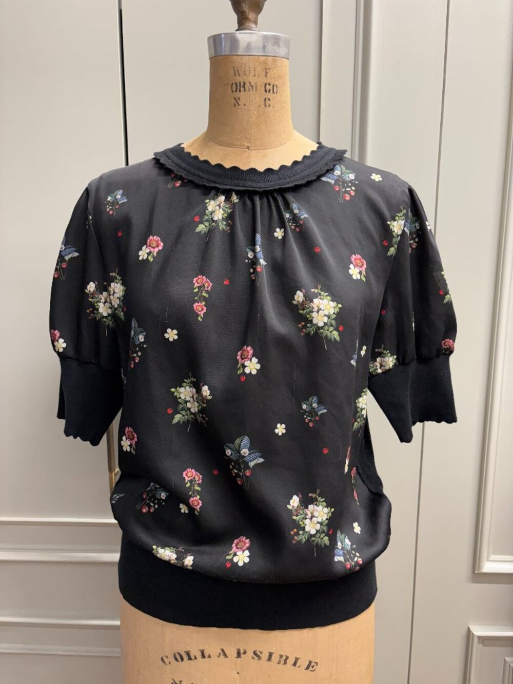 Ted Baker Shrayha Scallop Trim Floral Mixed-Media Top - Size 3